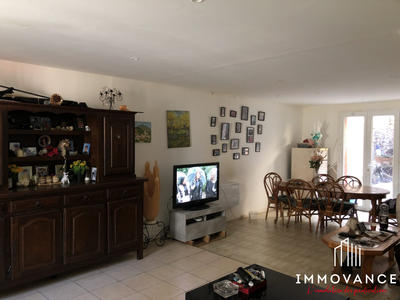 Maison - 200 m² - 10 pièces