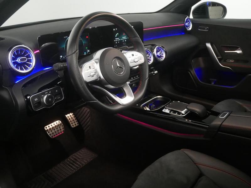 Mercedes Classe a Amg Line 250 7g-Dct 224ch Bva Toit Pano Jantes 19" Gps