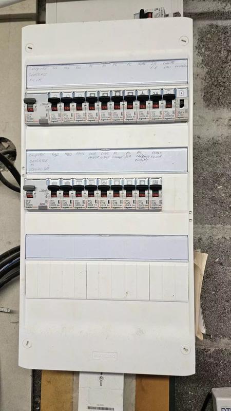 Maison - 93 m² - 5 pièces