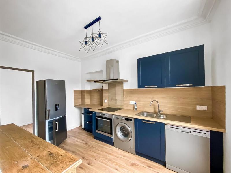 Maison - 161 m² - 8 pièces