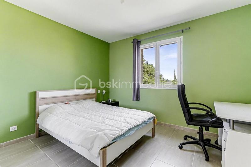 Villa - 137 m² - 5 pièces