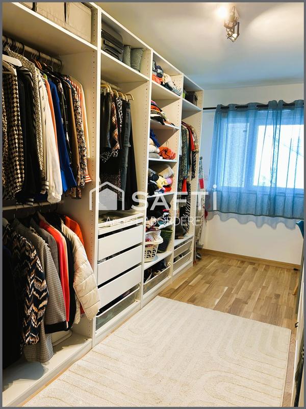 Appartement - 93 m² - 4 pièces