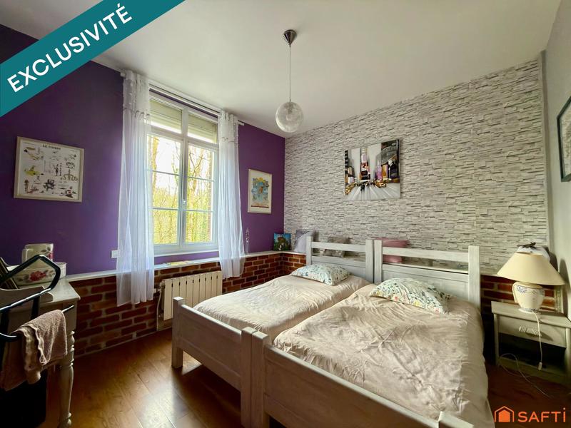 Maison - 220 m² - 8 pièces