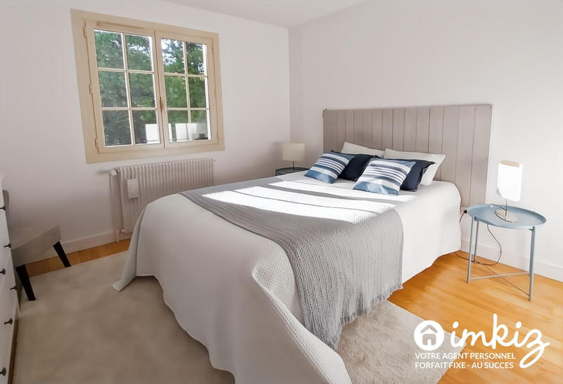 Maison - 215 m² - 7 pièces