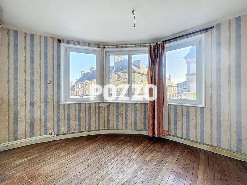 Immeuble - 245 m² - 5 pièces