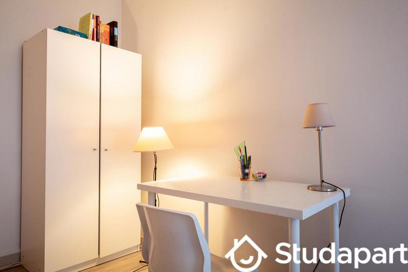 Chambre - 12 m² - 1 pièce