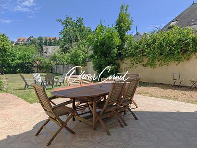 Maison - 169 m² - 9 pièces