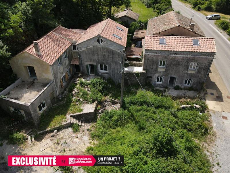 Maison - 244 m² - 9 pièces