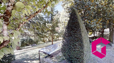 Villa - 172 m² - 8 pièces