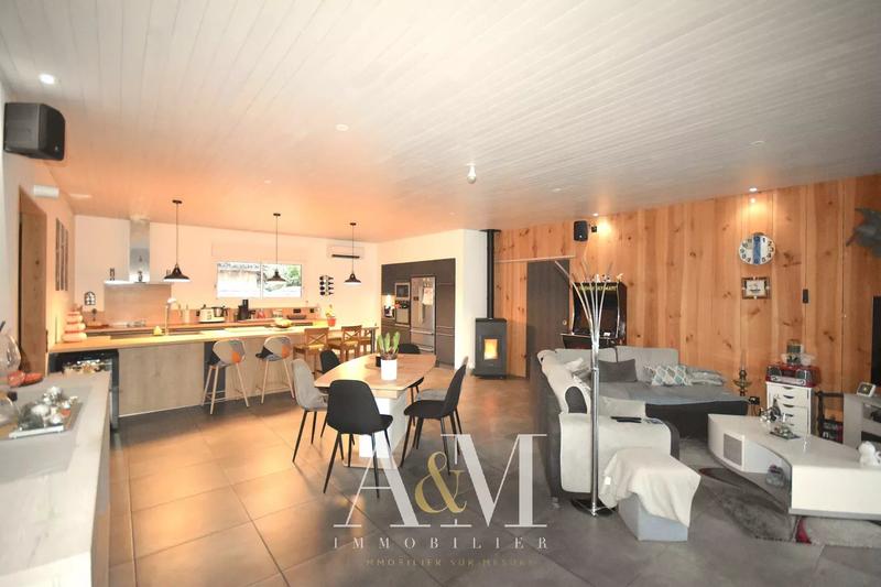 Maison - 147 m² - 5 pièces