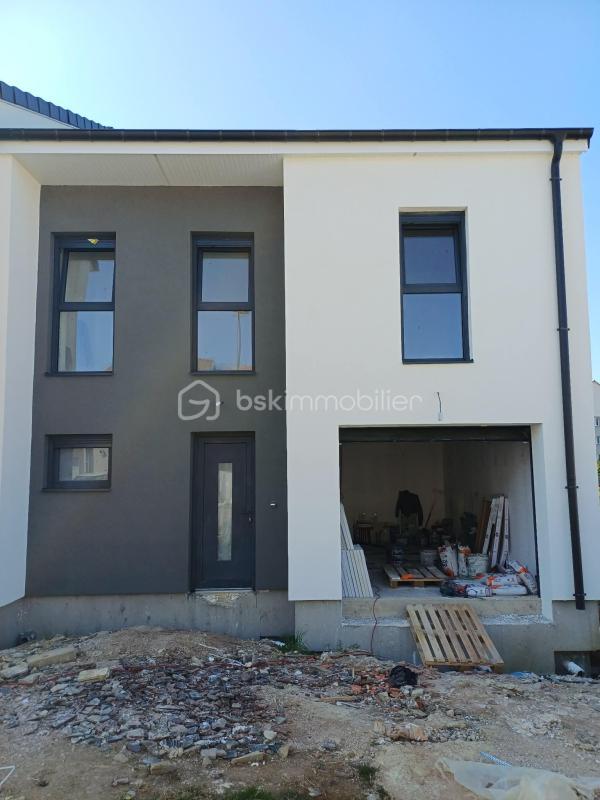 Maison - 110 m² - 5 pièces