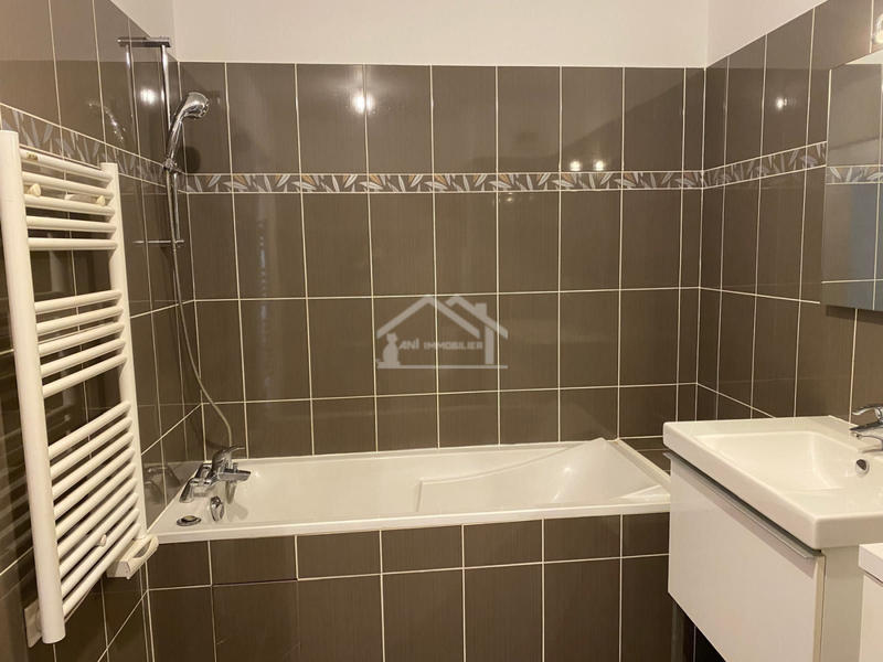 Appartement - 94 m² - 4 pièces