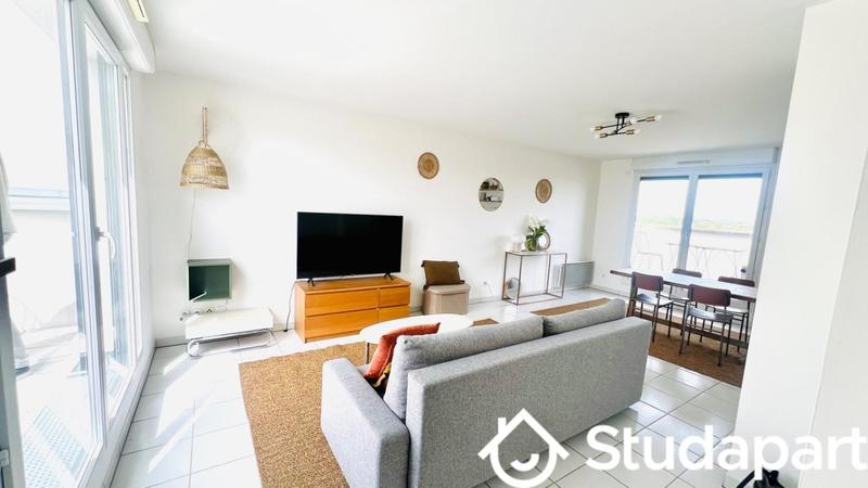 Chambre - 12 m² - 1 pièce