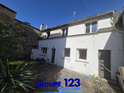 Maison - 93 m² - 5 pièces