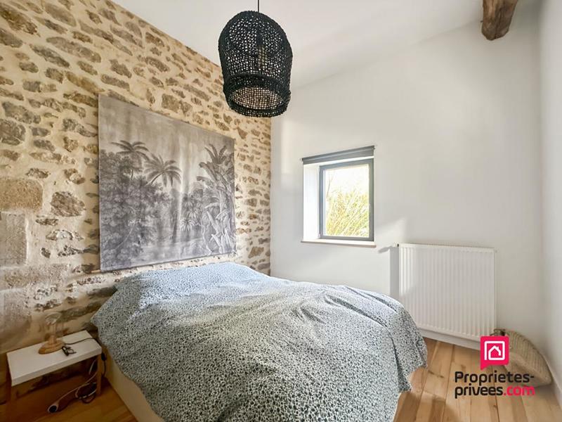 Maison - 240 m² - 9 pièces