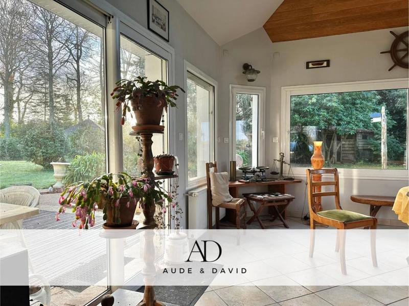 Maison - 230 m² - 8 pièces