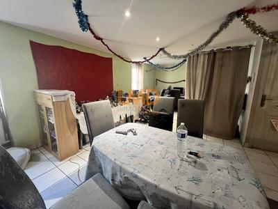 Appartement - 135 m² - 7 pièces