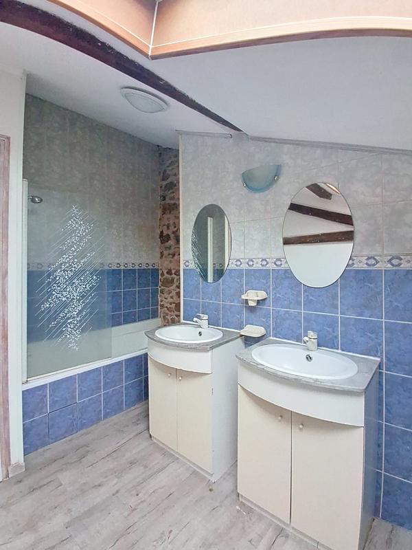 Appartement - 105 m² - 4 pièces