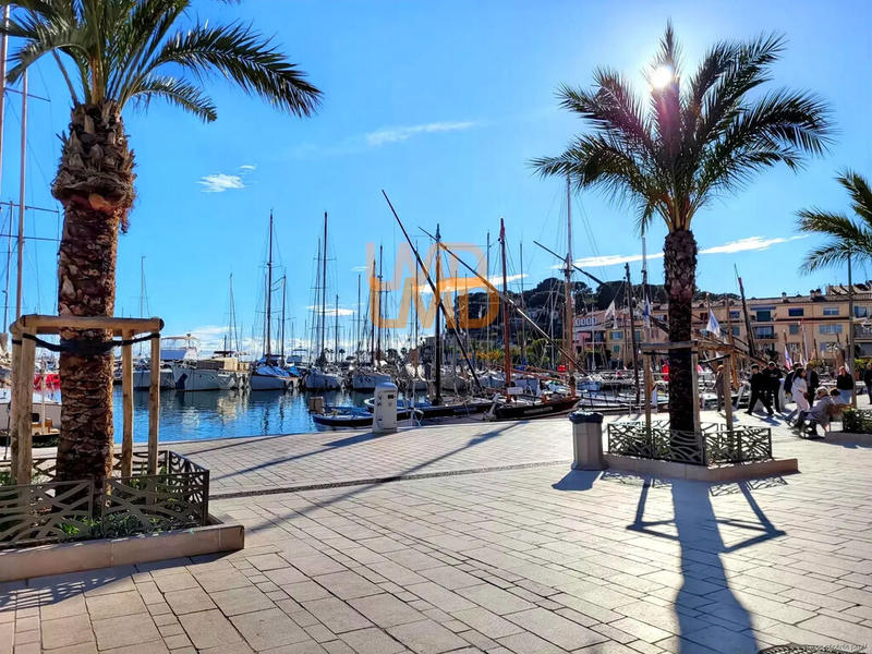 Appartement - 77 m² - 4 pièces