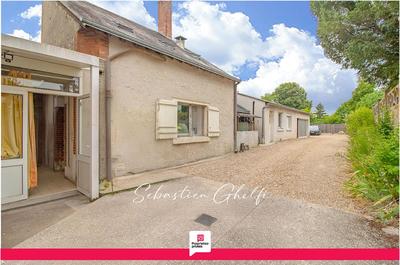 Maison - 572 m² - 7 pièces