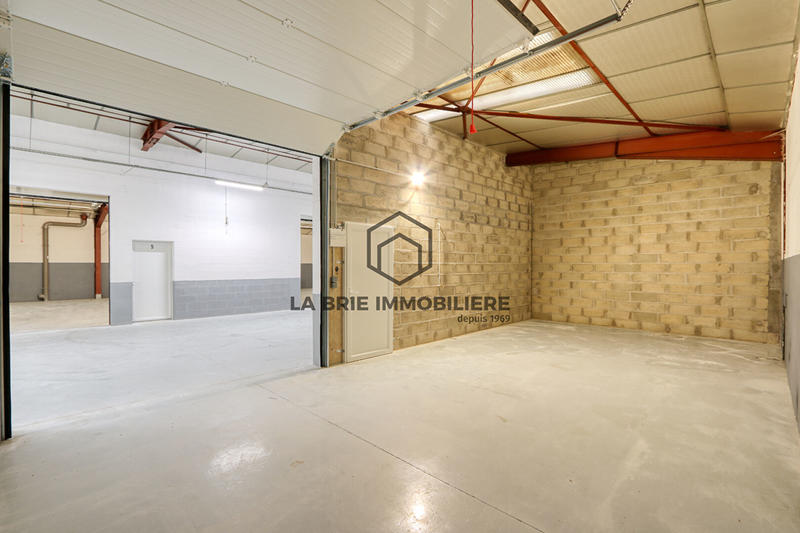 Local d'activité / Entrepôt - 44 m² - 1 pièce