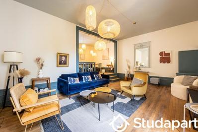 Chambre - 11 m² - 1 pièce