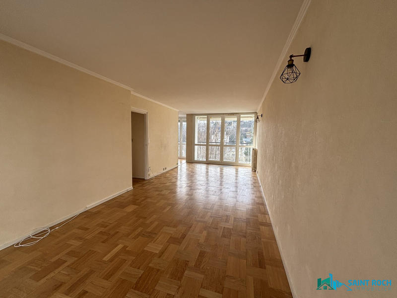 Appartement - 80 m² - 4 pièces