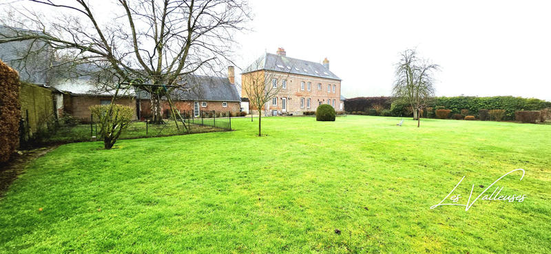 Maison - 300 m² - 8 pièces