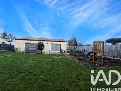 Maison - 94 m² - 4 pièces