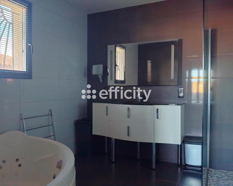 Villa - 147 m² - 4 pièces