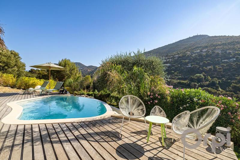 Villa - 140 m² - 5 pièces