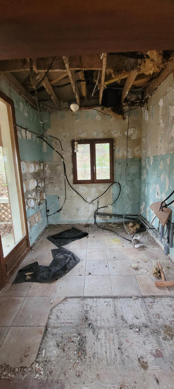 Maison - 64 m² - 5 pièces