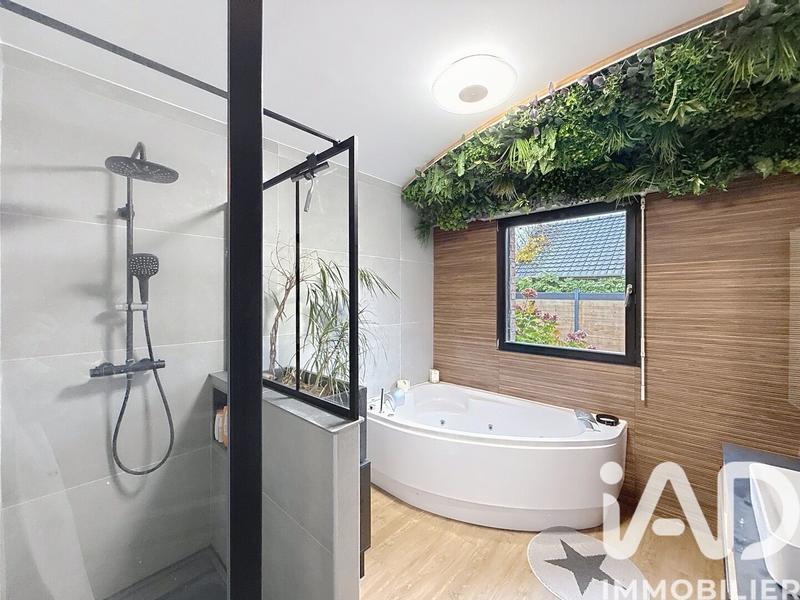 Maison de maîtres - 222 m² - 8 pièces