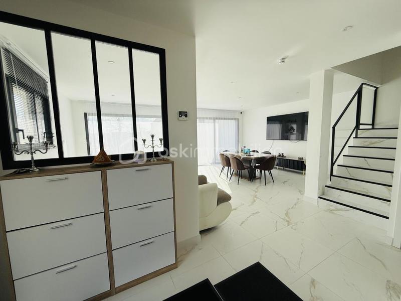 Maison - 124 m² - 6 pièces