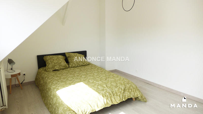 Chambre - 10 m² - 6 pièces