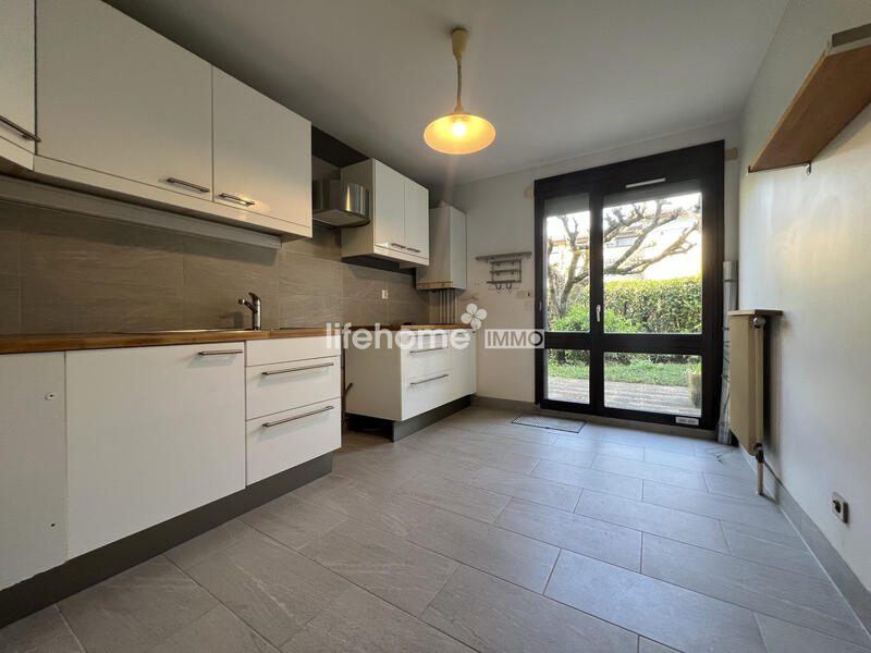 Appartement - 93 m² - 4 pièces