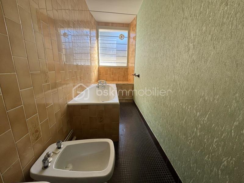 Maison ancienne - 177 m² - 8 pièces