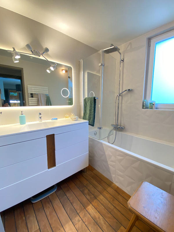 Maison - 208 m² - 8 pièces