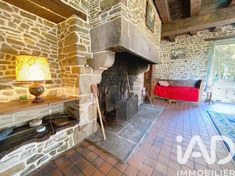 Maison - 219 m² - 6 pièces