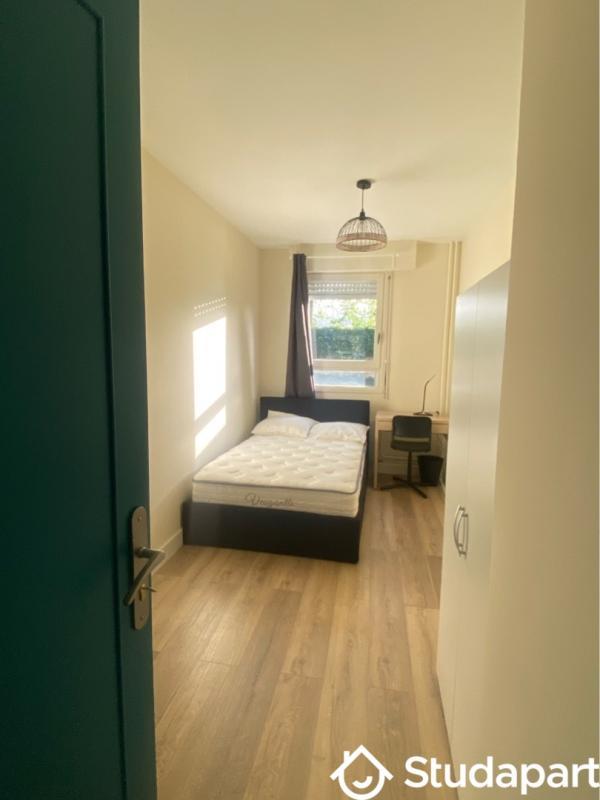 Chambre - 13 m² - 1 pièce