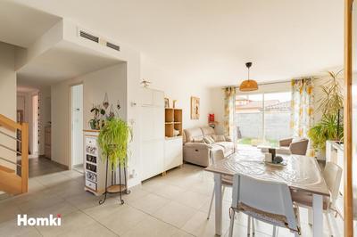 Maison - 98 m² - 4 pièces