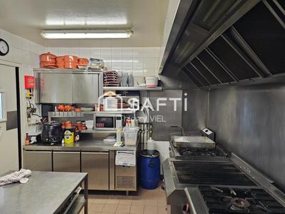 Local commercial - 200 m² - 3 pièces