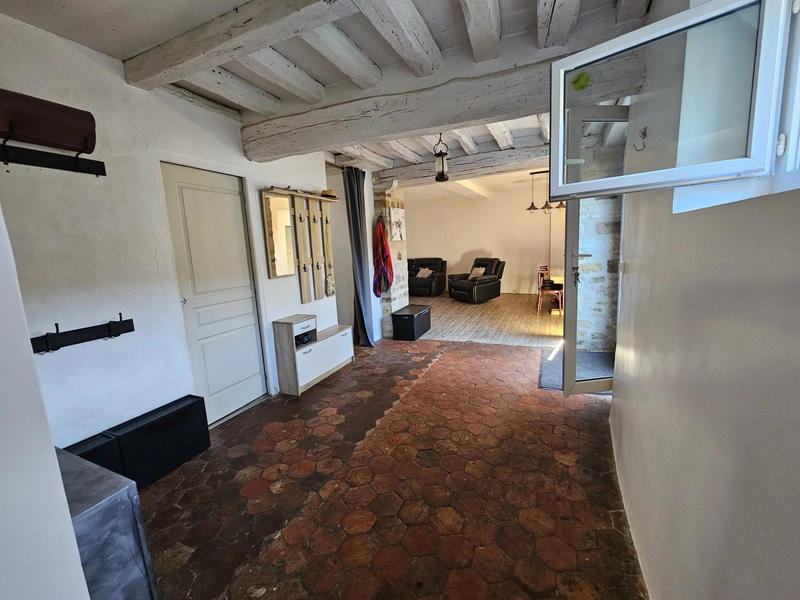 Maison traditionnelle - 180 m² - 9 pièces