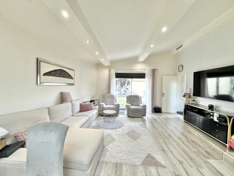 Maison - 120 m² - 6 pièces