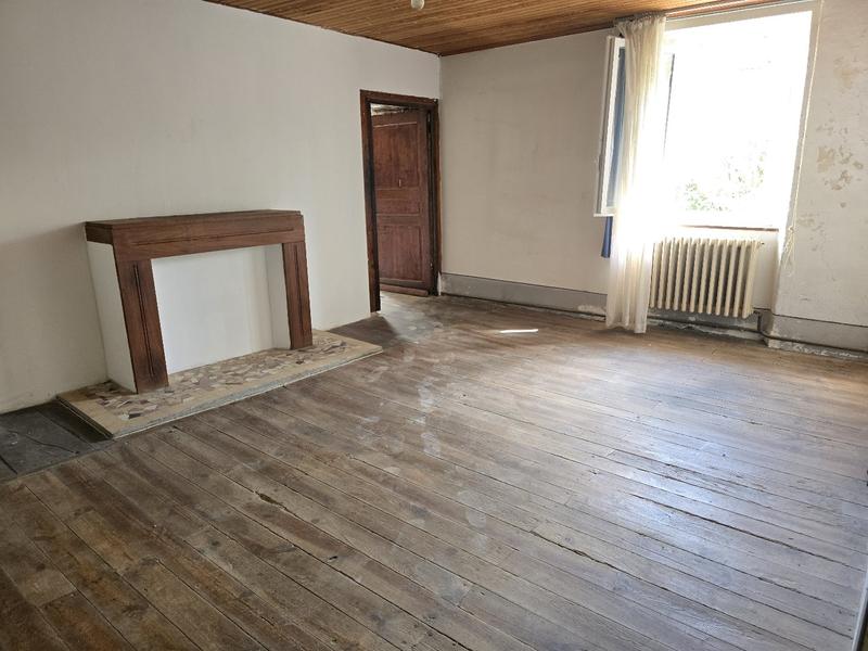 Maison - 202 m² - 7 pièces