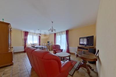 Maison traditionnelle - 97 m² - 5 pièces