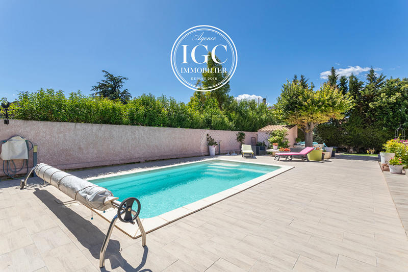 Local commercial - 103 m² - 4 pièces