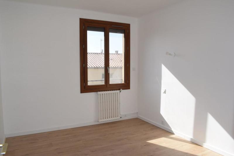 Appartement - 93 m² - 5 pièces