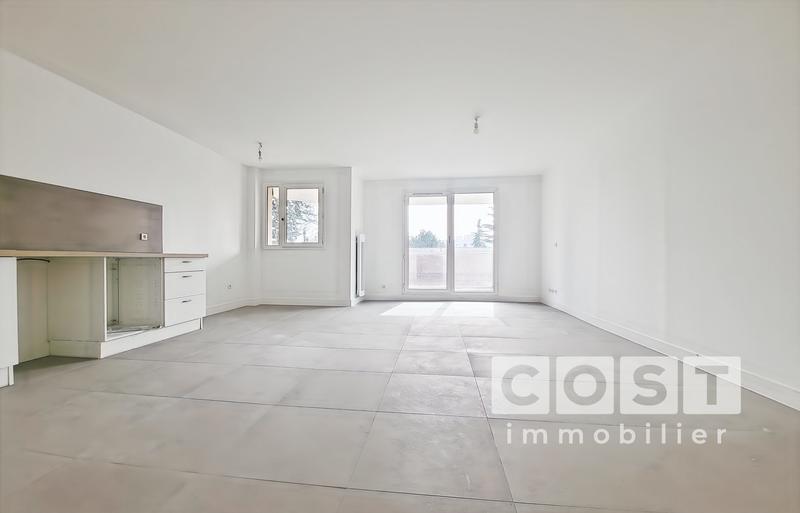 Appartement - 84 m² - 4 pièces