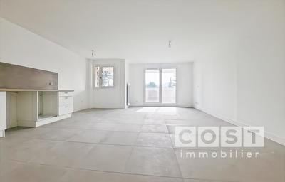 Appartement - 84 m² - 4 pièces